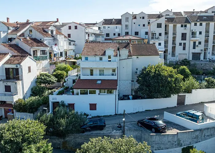 Daire Barcot Hvar Town