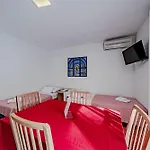 Apartment Barcot *